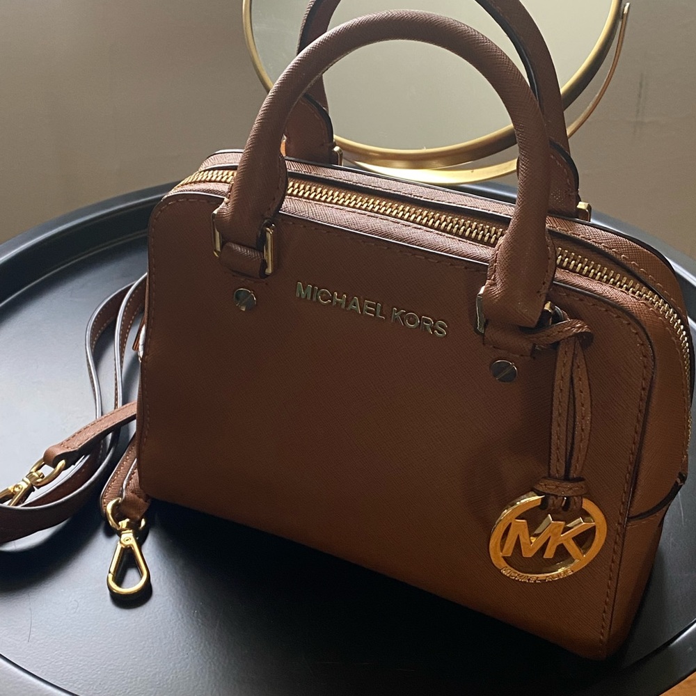 Micheal Kors Purse